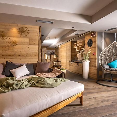 Cesa Edelweiss Living & Spa カンピテッロ・ディ・ファッサ エクステリア 写真