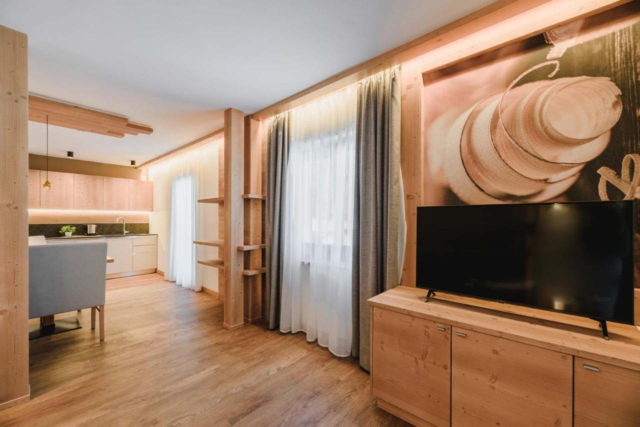 Cesa Edelweiss Living & Spa カンピテッロ・ディ・ファッサ エクステリア 写真