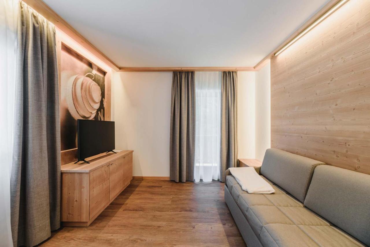 Cesa Edelweiss Living & Spa カンピテッロ・ディ・ファッサ エクステリア 写真