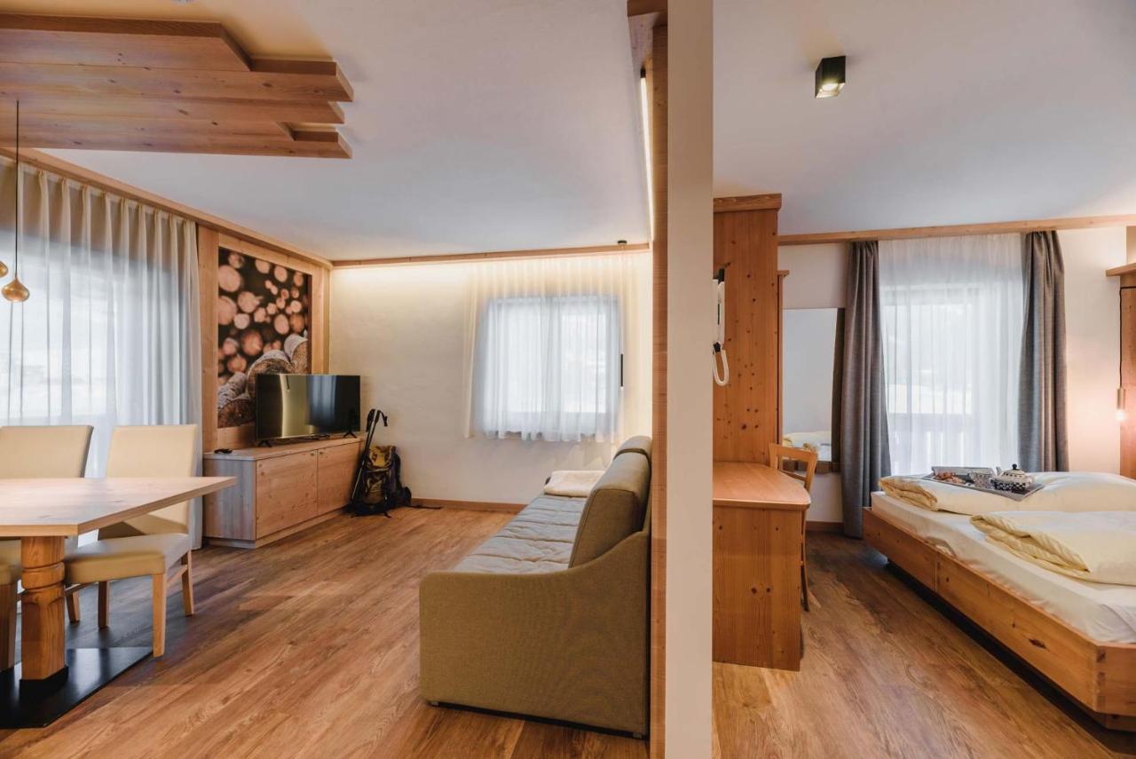 Cesa Edelweiss Living & Spa カンピテッロ・ディ・ファッサ エクステリア 写真