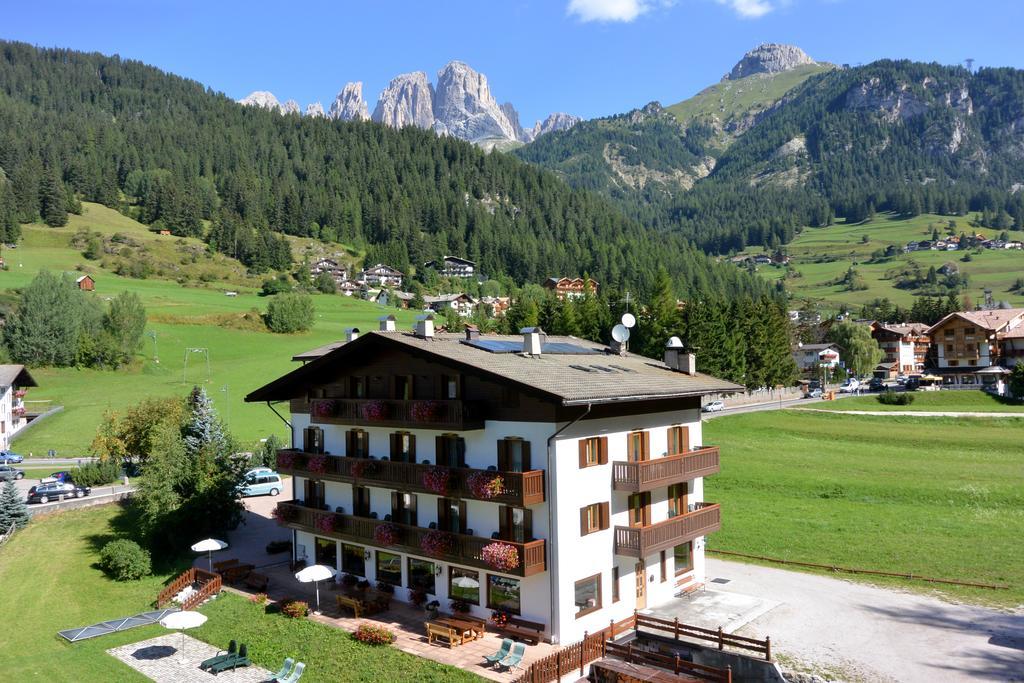 Cesa Edelweiss Living & Spa カンピテッロ・ディ・ファッサ エクステリア 写真
