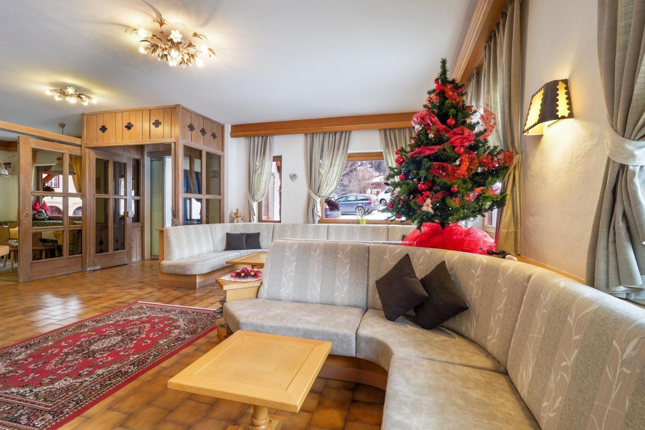 Cesa Edelweiss Living & Spa カンピテッロ・ディ・ファッサ 部屋 写真